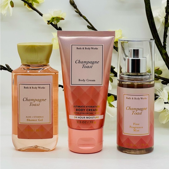 Bath and Body Works Travel Size Champagne Toast Gift Set Fragrance, Gel, Cream - Picture 3 of 8